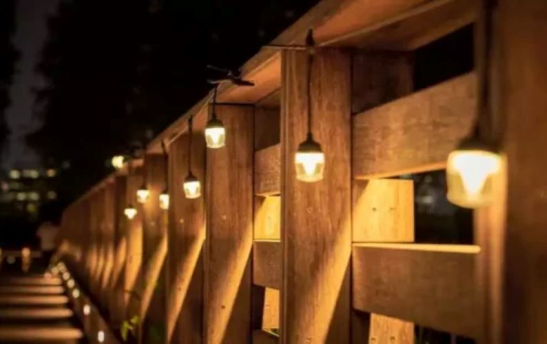 Ghirlanda luminoasa 10M cu Led cu 10 becuri ,lumina alb cald