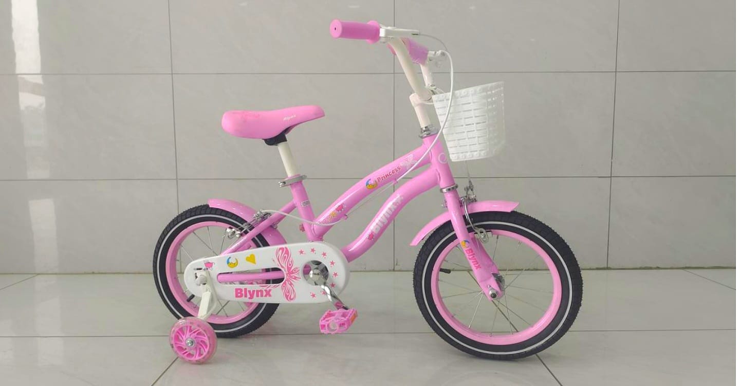 Bicicleta Fete Cu Pedale , Roti Ajutatoare si Cosulet , 14 Inch, Varsta 4-6 Ani, Roz