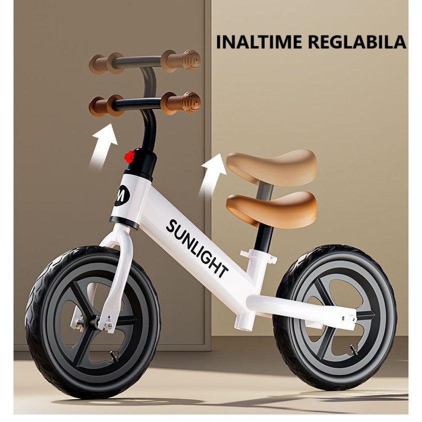 Bicicleta de Echilibru, Pentru Copii, Fara Pedale, Cu Doua Roti, 2-6 Ani, Inaltime Reglabila, 82 x 55 x 45 cm, Alb
