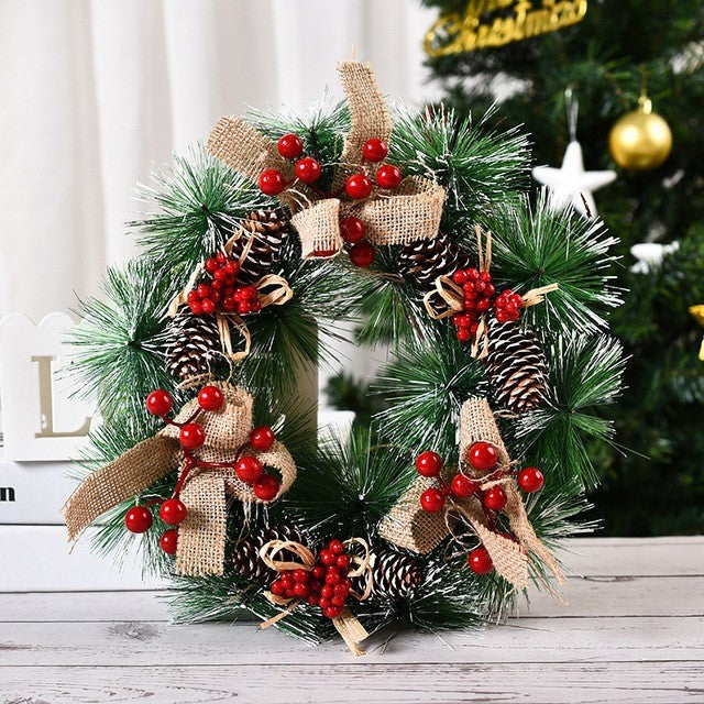 Coronita pentru Craciun,diametru 32 cm, din brad artificial, decorata cu conuri si merisoare, 3 Funde
