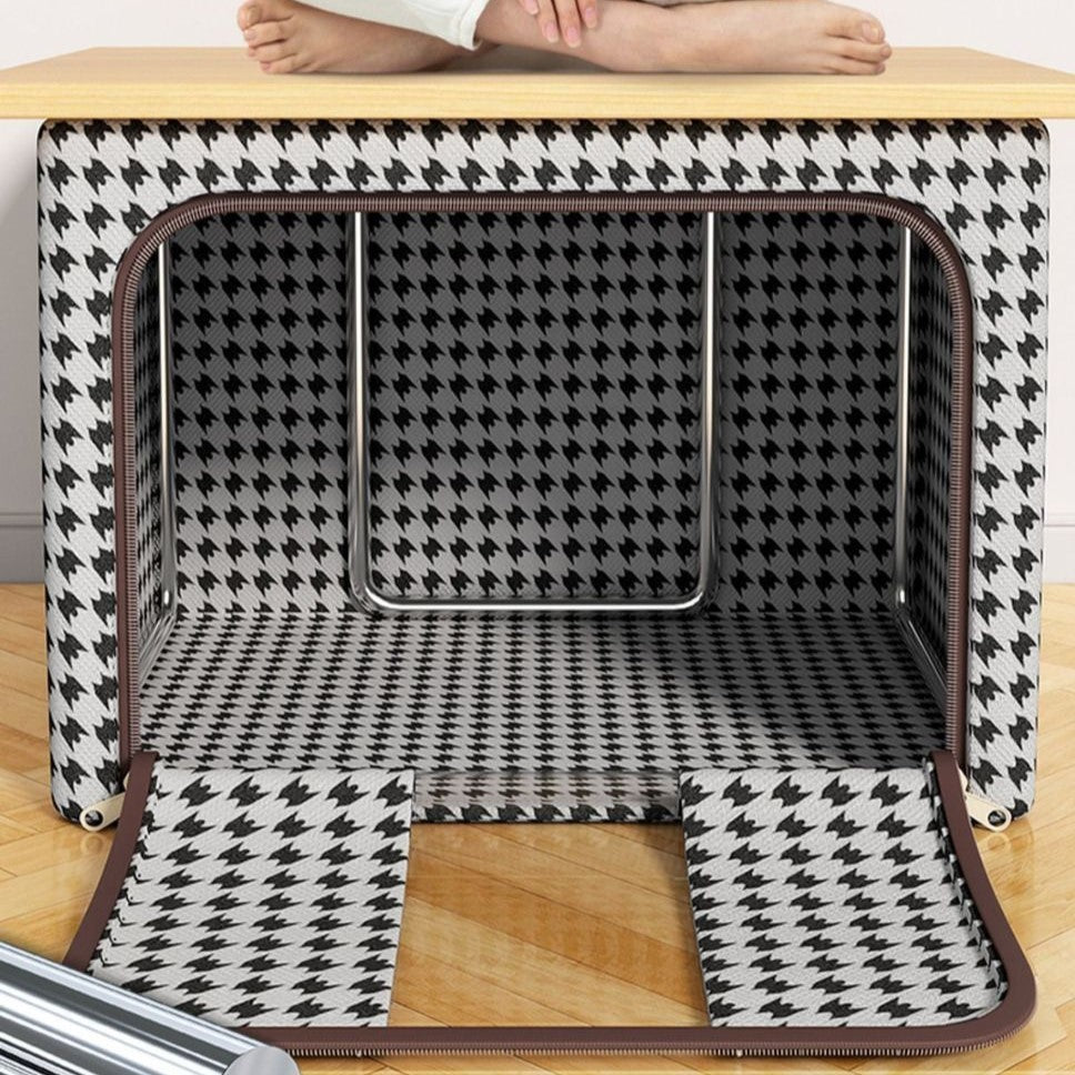 Cutie de Depozitare Pliabila, Cu fermoar Bidirectional, 100 L, Textil, 60x42x40 cm, Cadru Metalic, o Fereastra, Suport Baza Stabil din Plastic, Design Zebra, Alb Negru