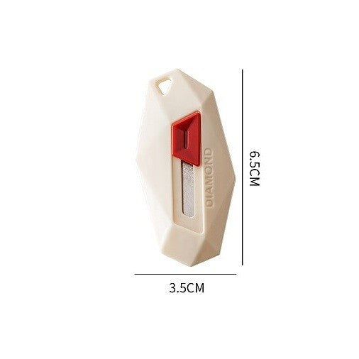 Cutter pentru Cutii, Varf Rotunjit si Zimtat, Tip Breloc, 6.5x3.5 cm, Crem
