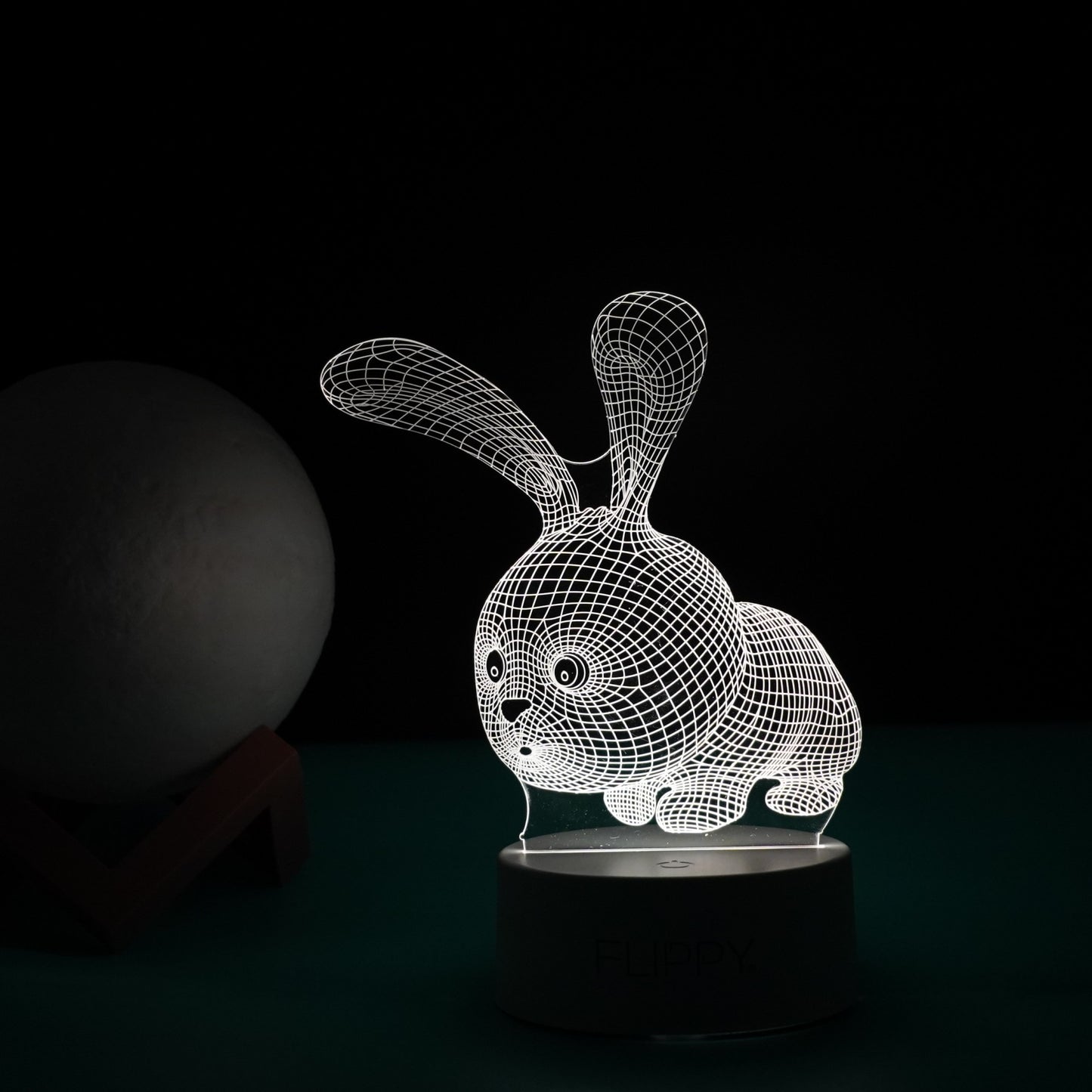Lampa LED decorativa, 3D, Iepure, cu USB si baterii, 20 cm inaltime, din material acril, lumina multicolora si telecomanda inclusa, alb
