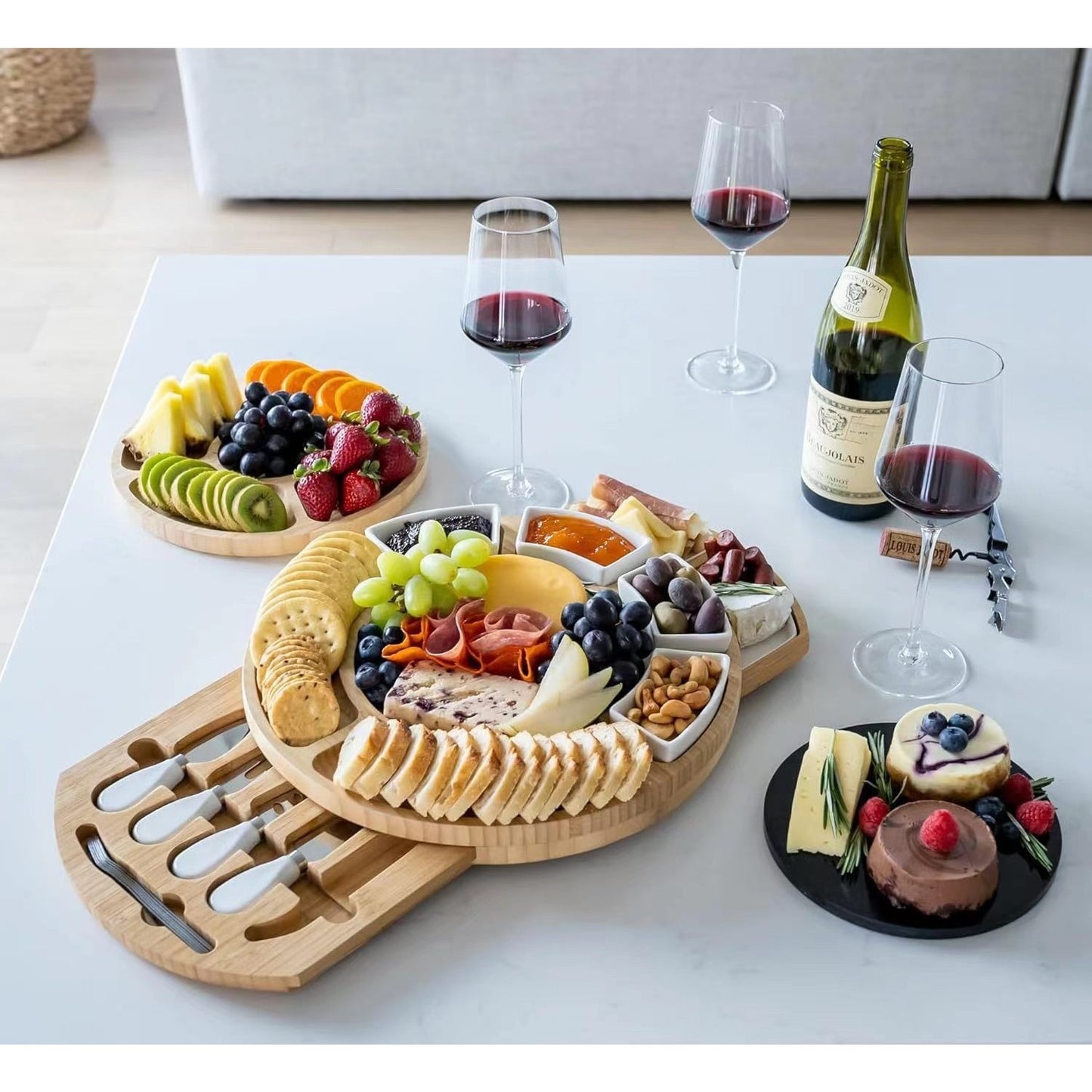 Platou Festiv, din Lemn, pentru Branzeturi si Aperitive, 18 Piese, Maro