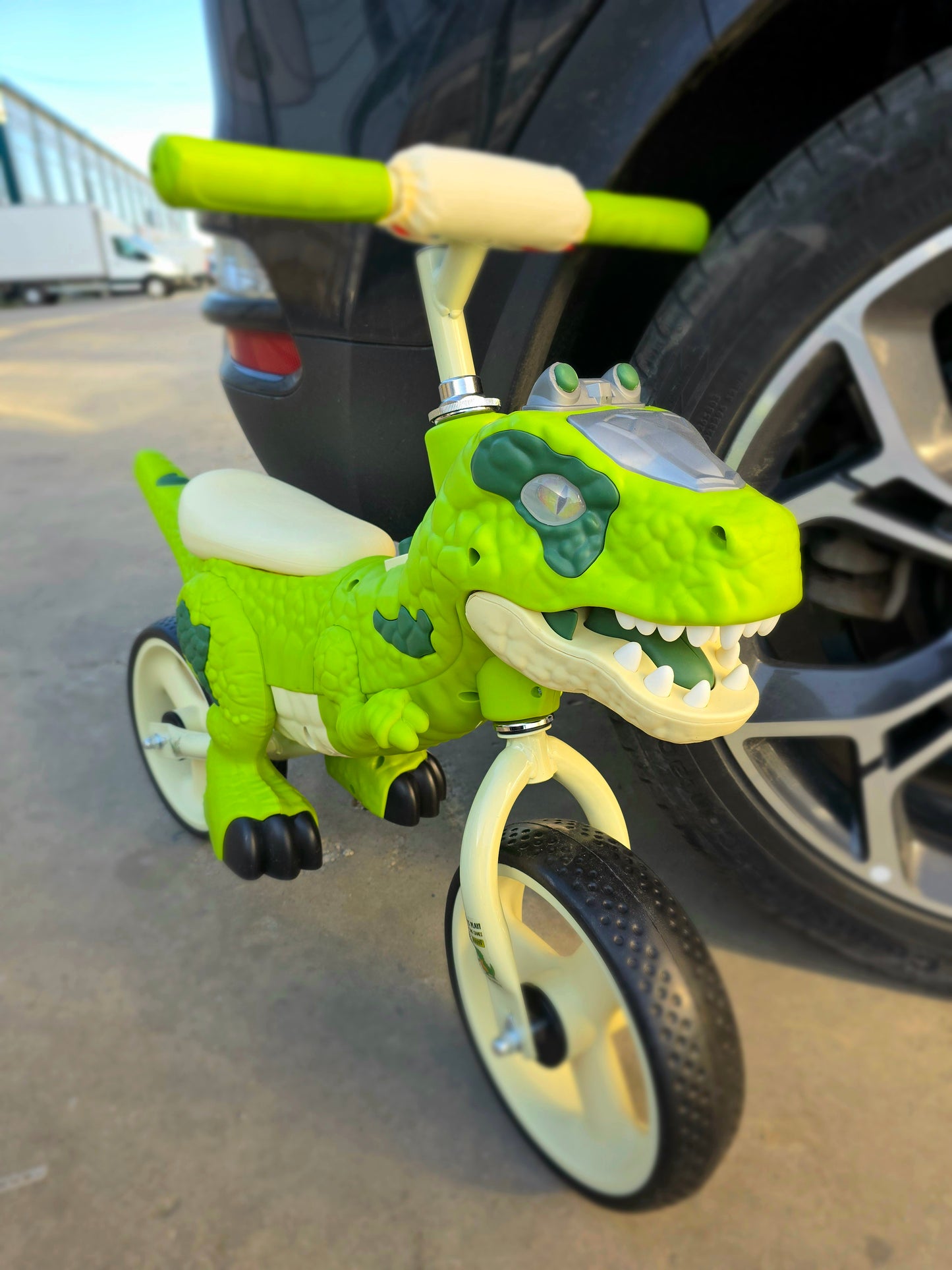 Bicicleta de echilibru pentru copii, model dinozaur, muzica, varsta 2-6 ani, verde