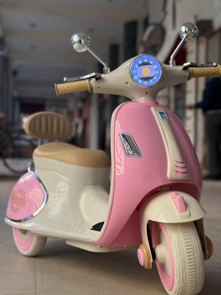 Motocicleta Electrica, 3 roti, 6V, Telecomanda, Bluetooth, Sistem de Lumini si Sunet, 3 - 8 Ani, Roz