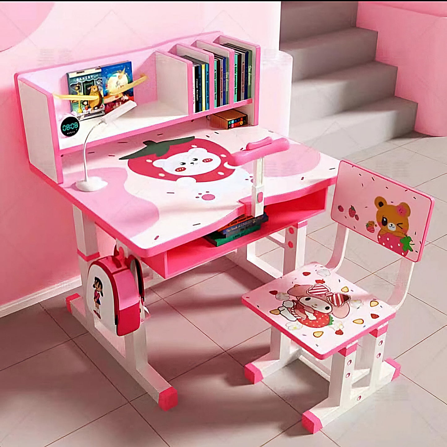 Birou cu scaun ergonomic pentru copii, etajere carri reglabile, cadru metalic si lemn, imprimeu capsunica