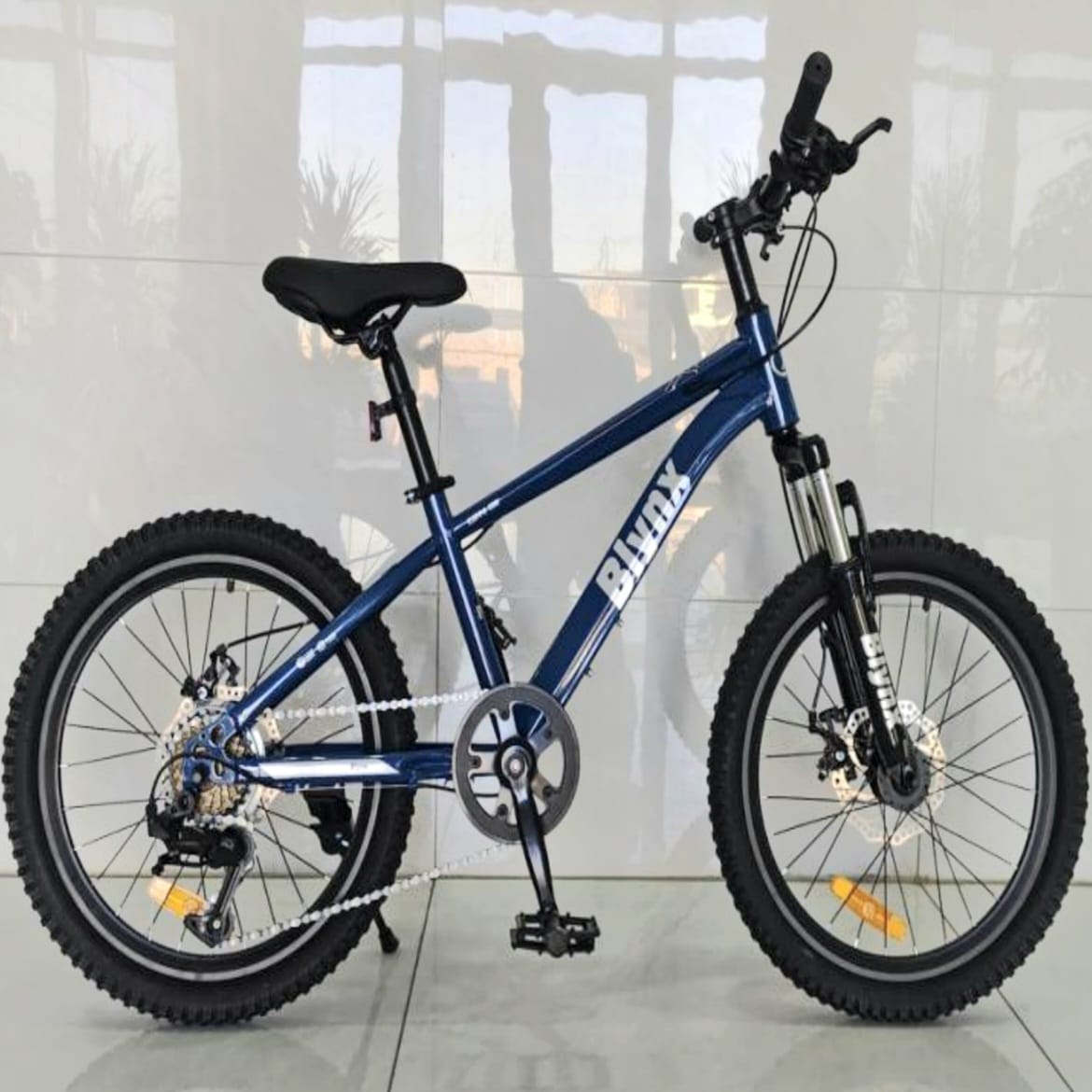 Bicicleta MTB 24 Inch Cu Suspensie Fata Si Sistem de Franare pe Disc