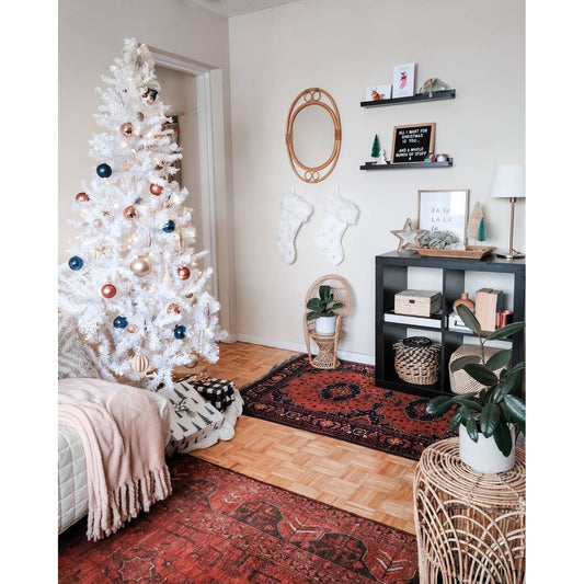 Brad Artificial Premium de Craciun cu suport inclus, 180 cm, 600 ramuri/varfuri, ALB