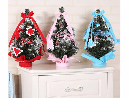 Brad artificial, 30cm, Ornamentat cu Globuri, Zapada Artificiala, Inscriptie Merry Christmas