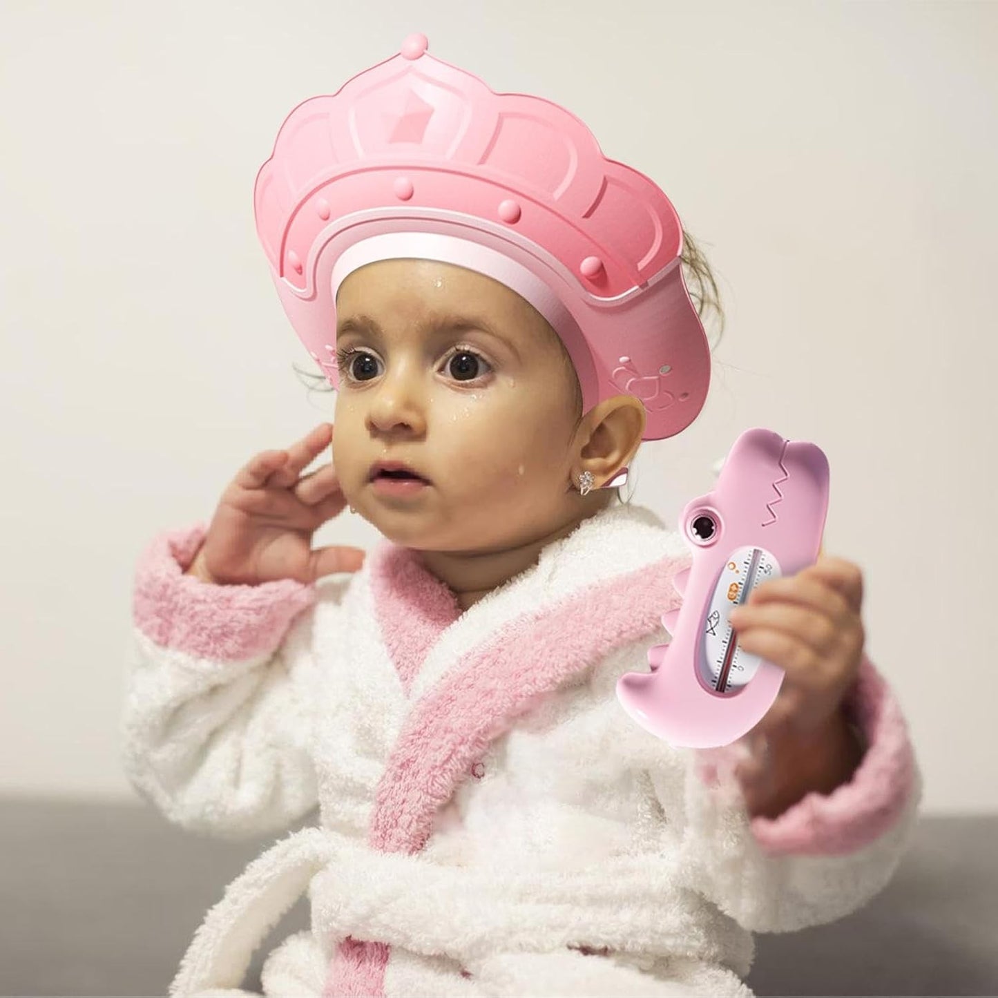 Casca de Dus, Previne Scurgerea Apei si Samponului pe Fata, 0-12 Ani, Ajustabila, din TPE+PP, 20 x 23 cm, Model Coroana