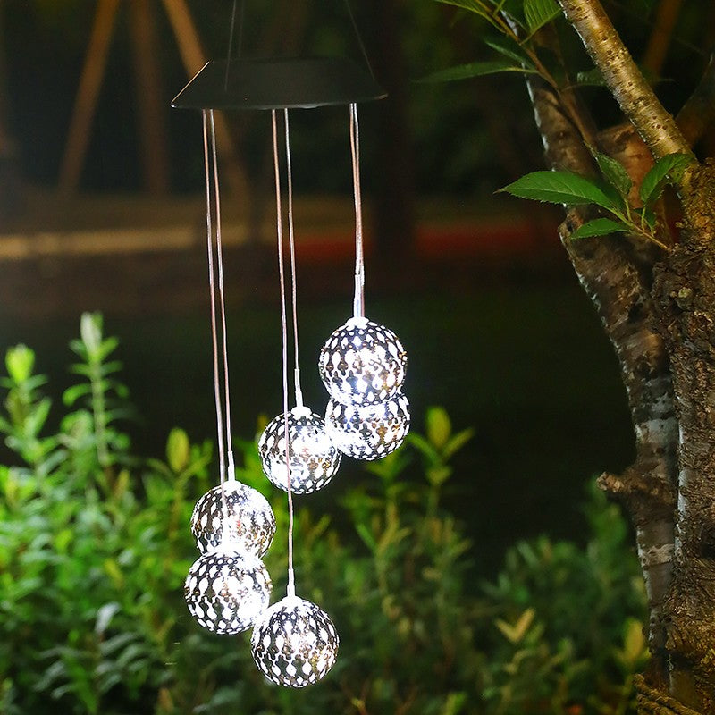 Lampa solara de tip decoratiune pentru gradina, model clopotel de vant, alb cald