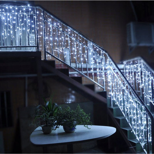 Instalatie de Craciun tip franjuri, 3 metri lungime, 96 LED, ALB RECE