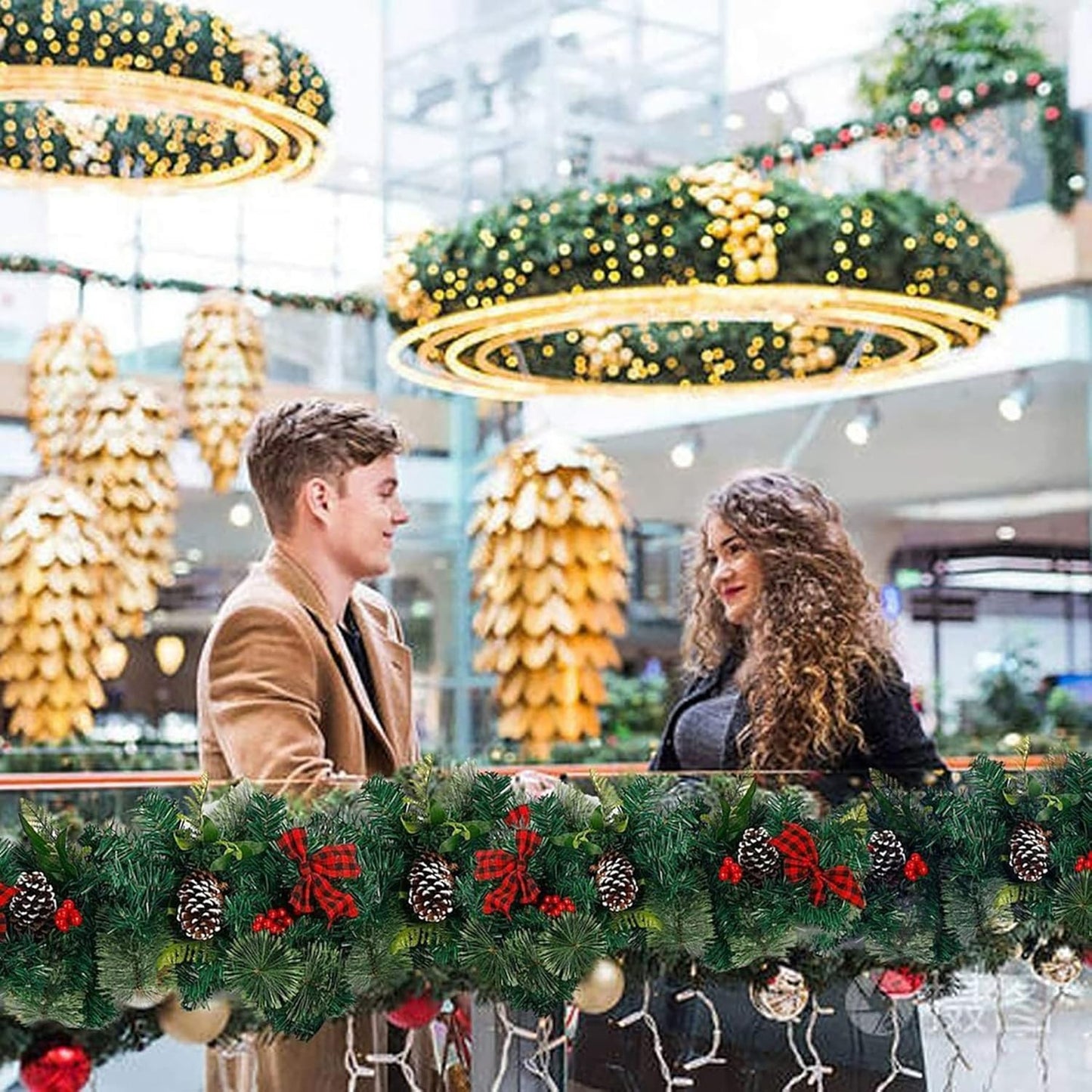 Ghirlanda decorativa Craciun cu funde rosii si conuri de brad,  2,70 m, Verde