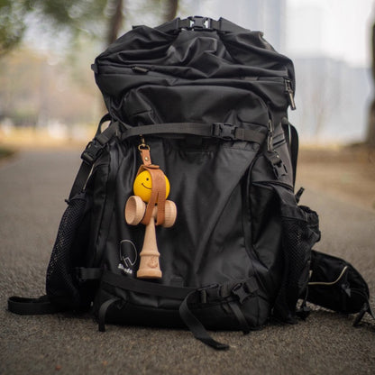 Husa de Depozitare pentru Kendama, din Piele Ecologica, Catarama cu Agatare pentru Transportare, Model Breloc Simplu, 19.5 x 2.5 cm, Maro