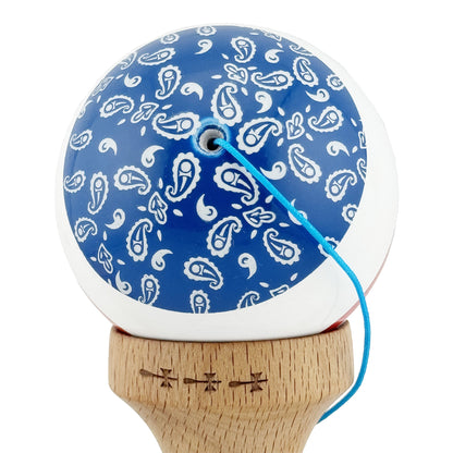 Kendama X CHICANOS Originala, Profesionala,  Big Cups V2, Super Sticky cu Cupe Mari, Rulment Metalic, din lemn 18 cm, Ata 55 cm, Albastru/Alb