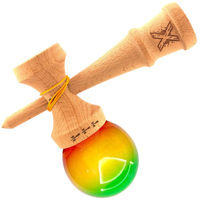 Kendama X Originala, Profesionala, Big Cups V2, Super Sticky din Lemn, 18 cm, Gradient Verde Galben Rosu