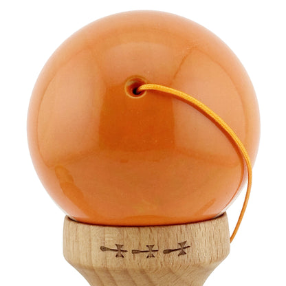 Kendama X Rainbow Originala, Profesionala,Big Cups V2, Super Sticky cu Cupe Mari, Rulment Metalic, din lemn 18 cm, Ata 55 cm, Portocaliu/Maro