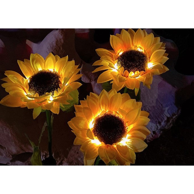 Lampa solara LED tip Floarea Soarelui cu 3 flori, inaltime 70 cm, Pentru gradina