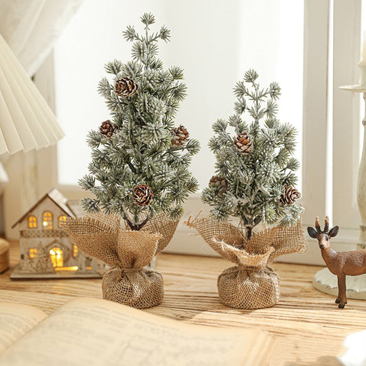 Brad de Craciun Artificial PREMIUM cu Fulgi Albi, pentru Birou si Interior, 20 cm