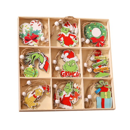 Set 18 Decoratiuni de Craciun din Lemn, cu Snur pentru Agatare in Brad, Model Grinch, Diferite Dimensiuni, Multicolor